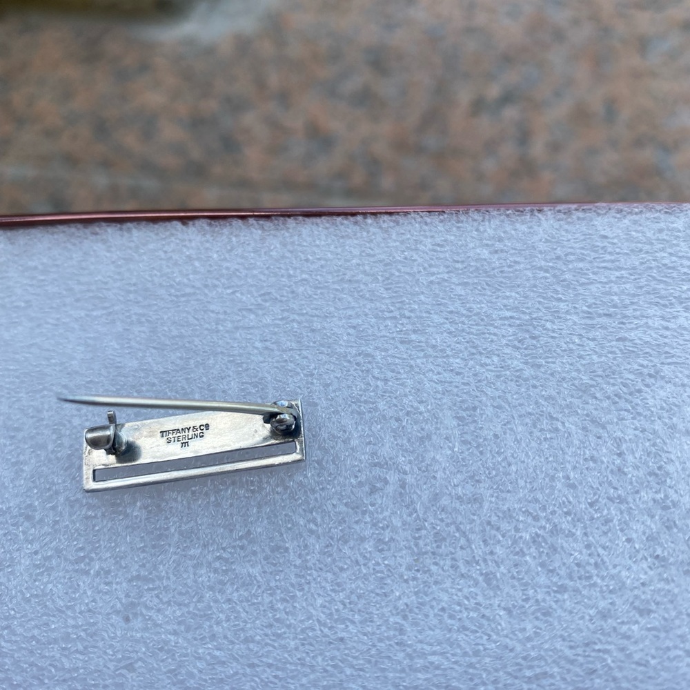 Tiffany & co device pin